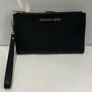 Michael Kors wallet/wristlet
